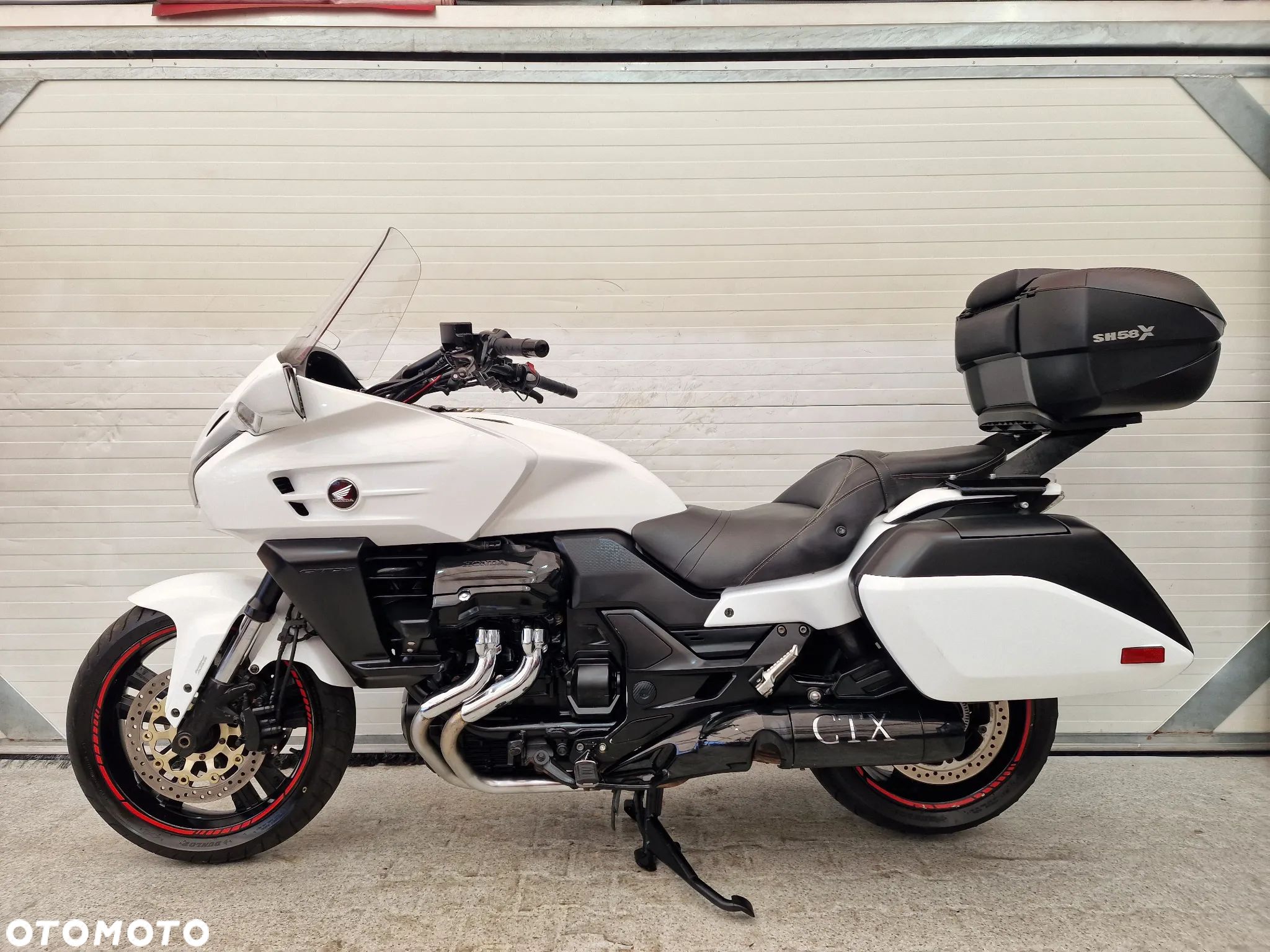 Honda CTX - 1