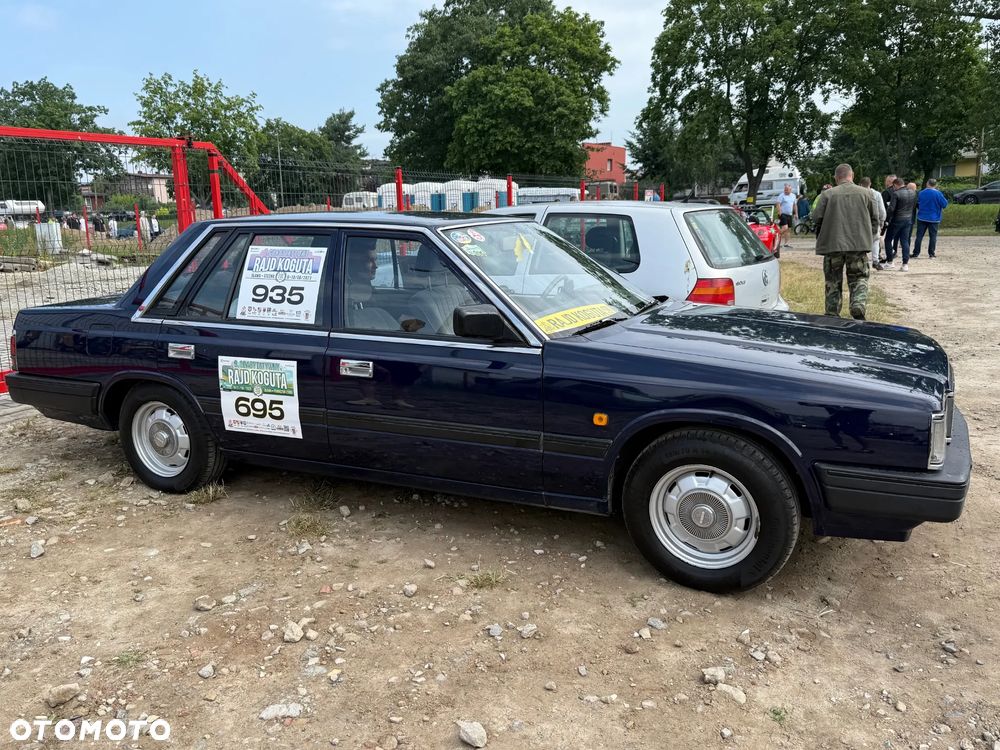 Nissan Laurel 2.8 GL D - 30