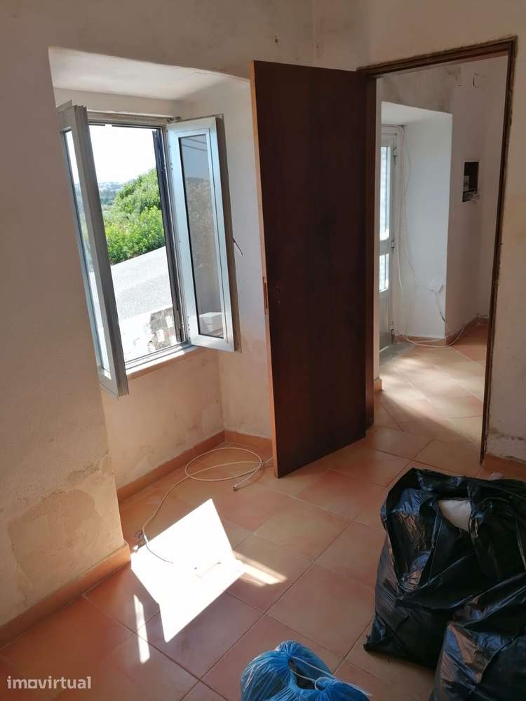Moradia T3 Isolada com Sótão e terreno - Grande imagem: 4/21