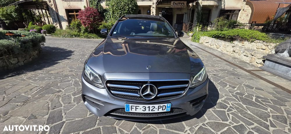 Mercedes-Benz E 220 d 4MATIC 9G-TRONIC AMG Line - 2