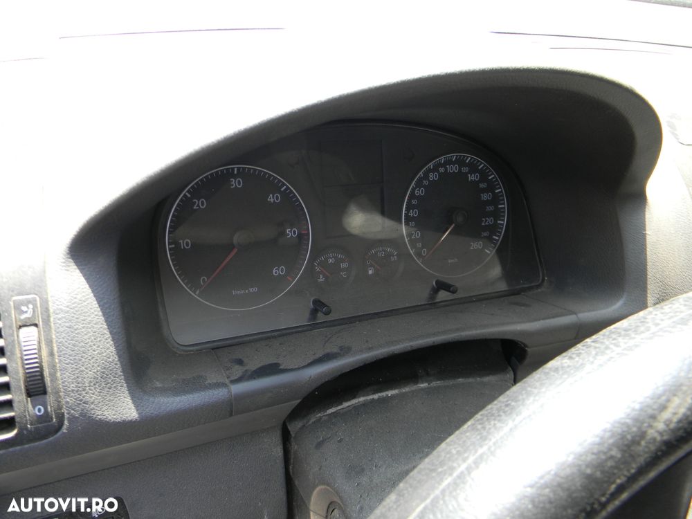 Dezmembrari  VW TOURAN (1T)  2003  > 2010 1.9 TDI Motorina - 11