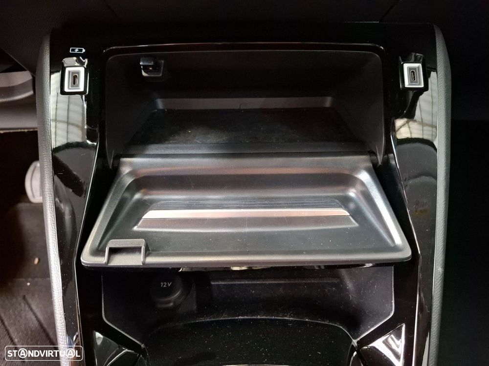 Peugeot e-208 50 kWh Allure - 23