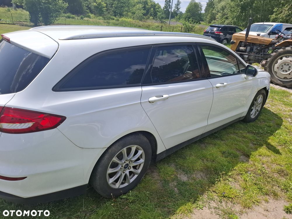 Ford Mondeo - 9