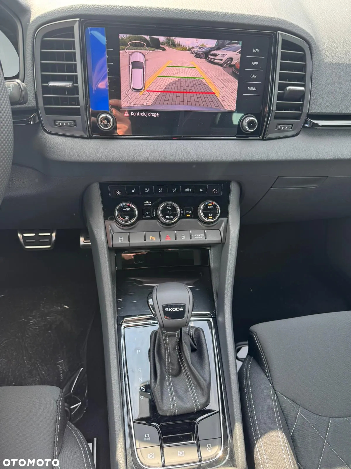 Skoda Karoq 1.5 TSI ACT Sportline DSG - 12