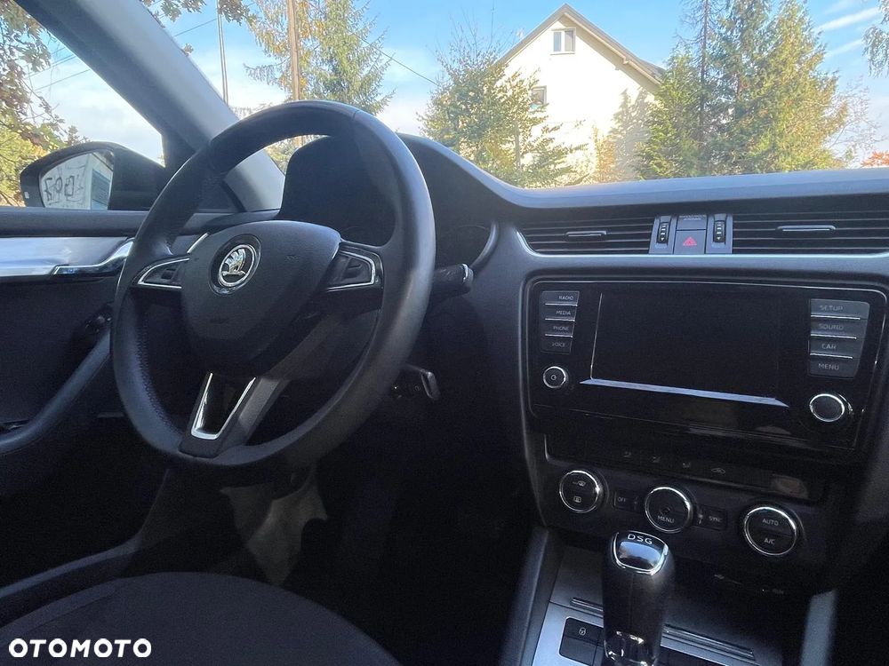 Skoda Octavia 1.6 TDI Edition DSG - 19