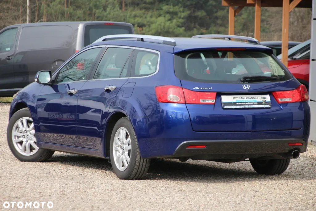 Honda Accord 2.0 Executive - 16