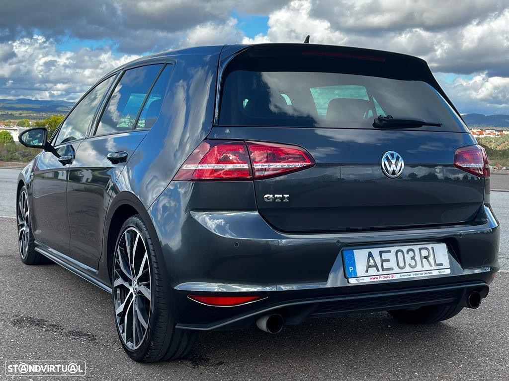 VW Golf 2.0 TSi GTi DSG - 29