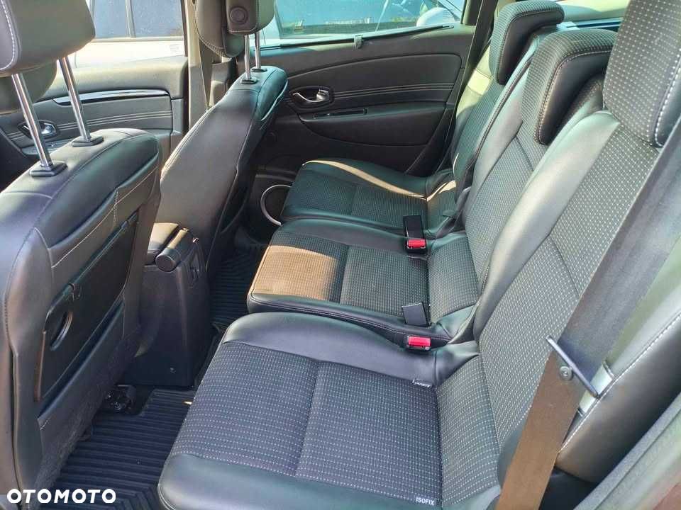 Renault Scenic - 8