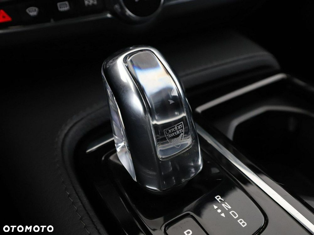 Volvo V90 T8 Twin Engine AWD Momentum - 31