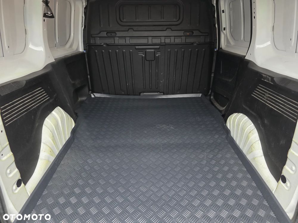 Toyota Proace City - 25
