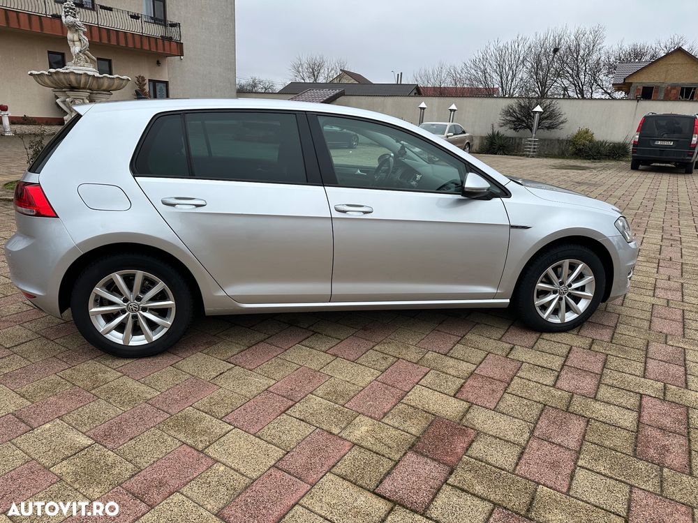 Volkswagen Golf 1.6 TDI BlueMotion Technology DSG Lounge - 6