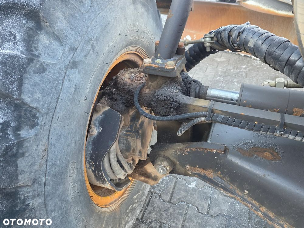 New Holland 836C AWD, 6X6, 2016 ROK, SYSTEM NIWELACJI TRIMBLE 3D - 9