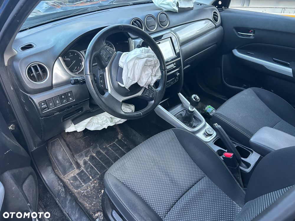 Suzuki Vitara 1.6 DDiS (4x4) Allgrip Comfort+ - 9