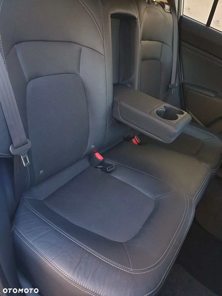 Kia Sportage 1.6 GDI Business Line L 2WD - 37
