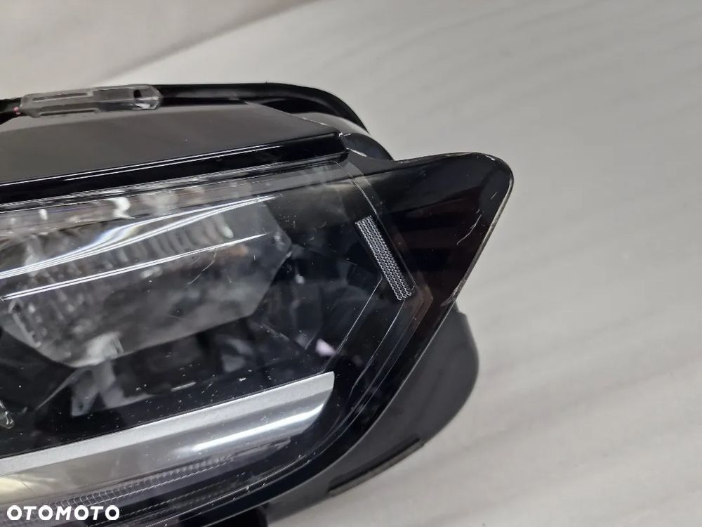 OPEL CORSA F 19- PRAWA ZWYKŁA LAMPA PRZEDNIA PRZÓD , NR 39162649 , NR AUKCJI LL561 - 7