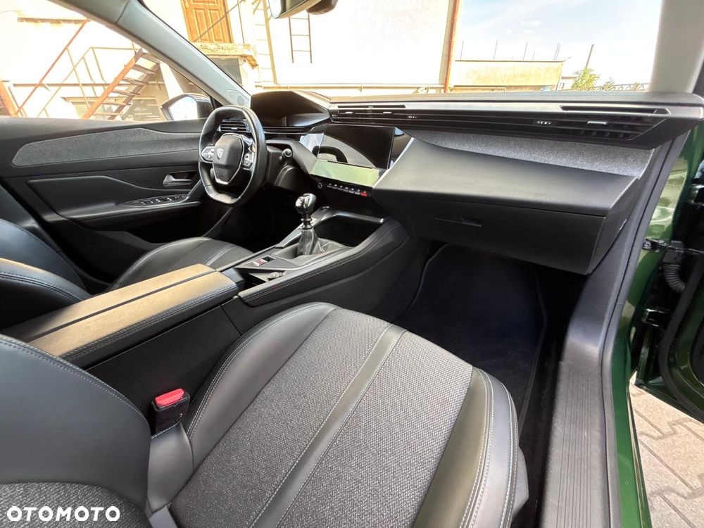 Peugeot 308 1.5 BlueHDi Allure S&S - 18