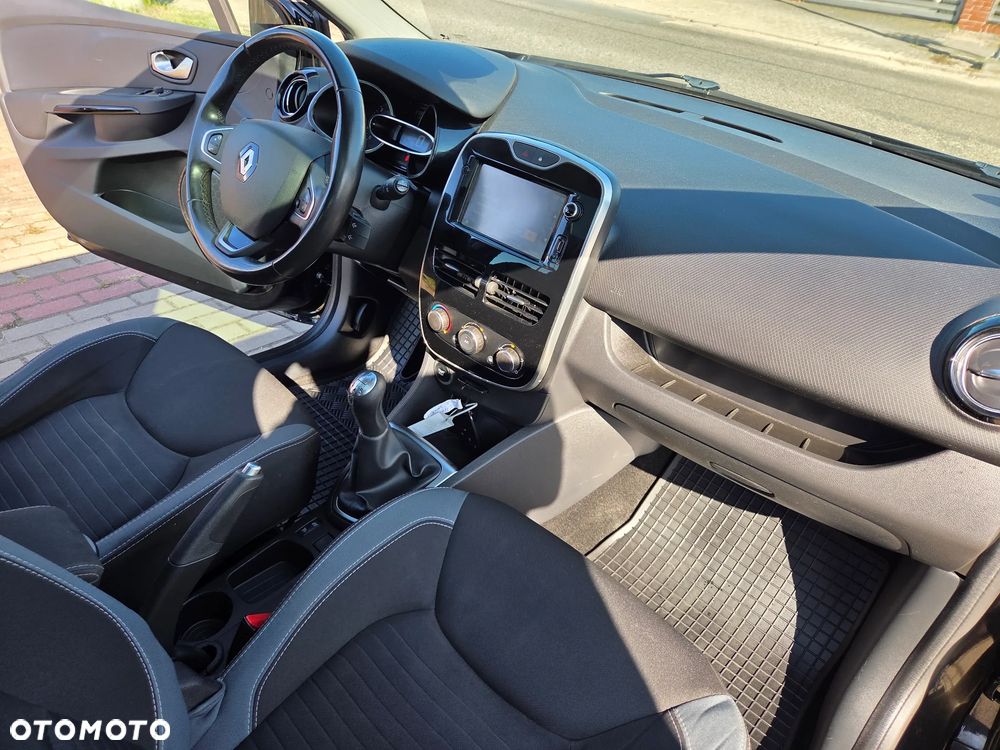 Renault Clio - 10