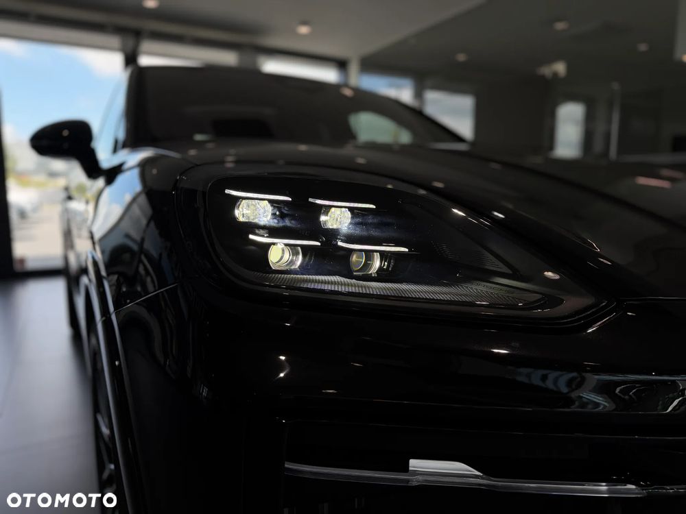 Porsche Cayenne Black Edition - 11