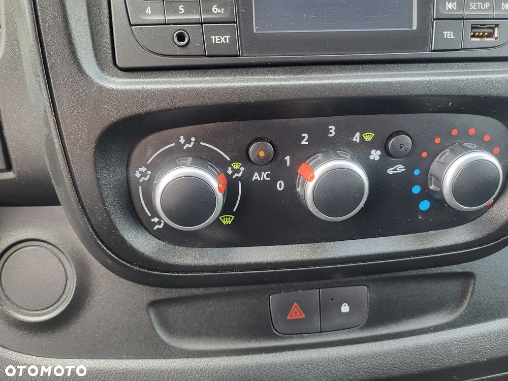 Renault Trafic - 14