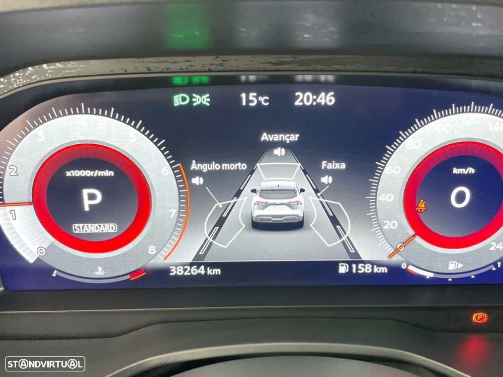 Nissan Qashqai 1.3 DIG-T N-Connecta Xtronic - 9