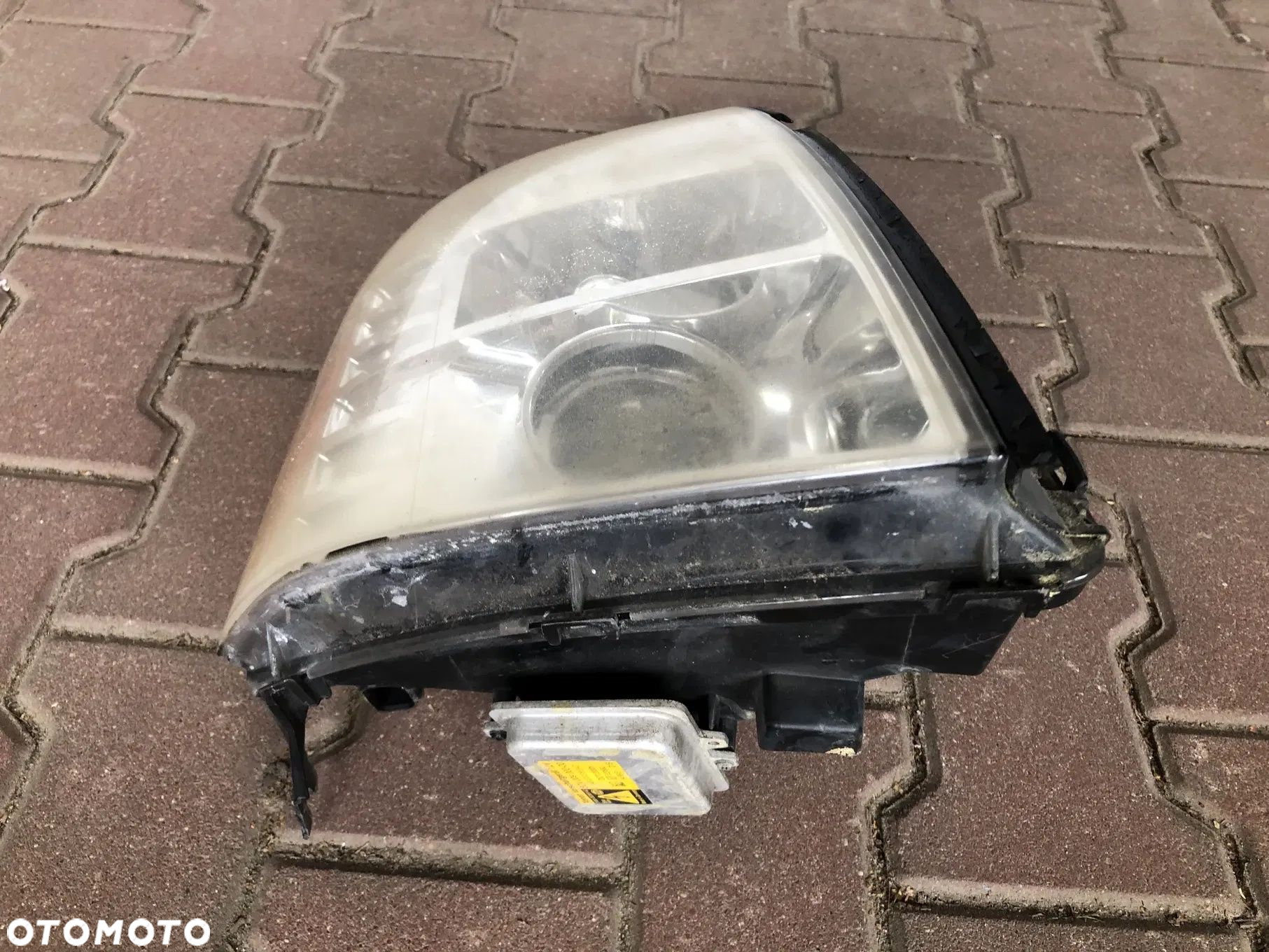 CADILLAC ESCALADE III 6,2 V8 REFLEKTOR PRAWY LAMPA XENON USA PRZETWORNICA - 6