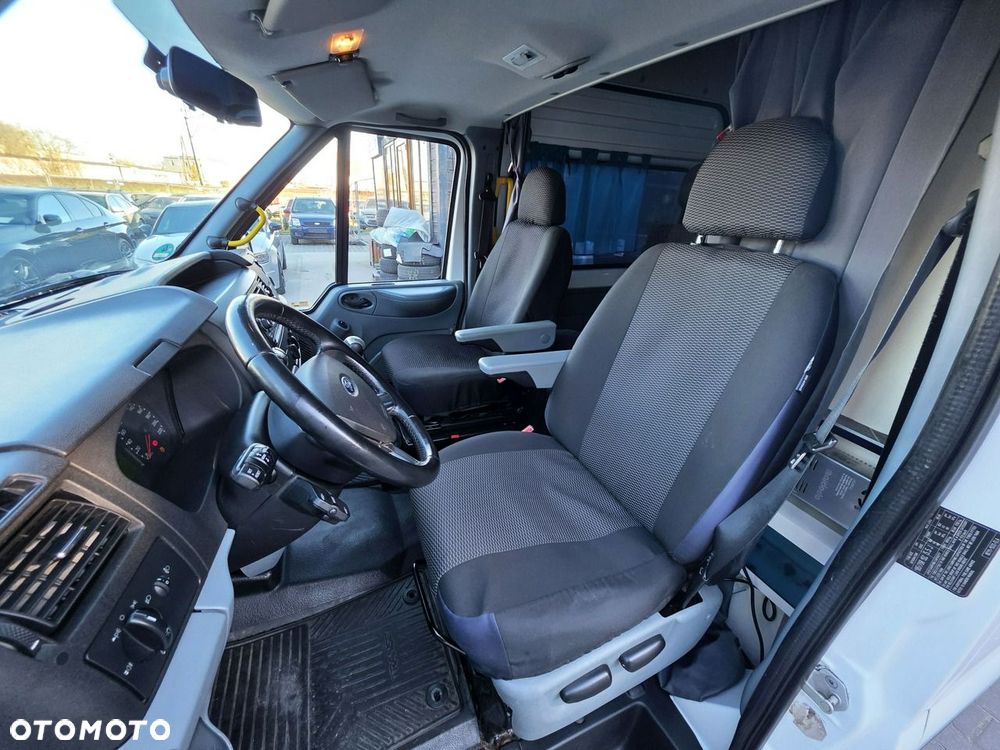 Ford Transit - 13