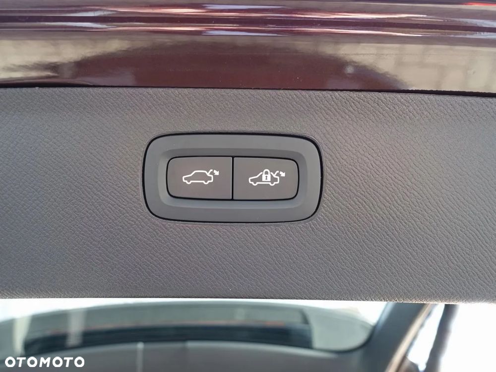 Volvo XC 90 T8 AWD Plus Dark - 11