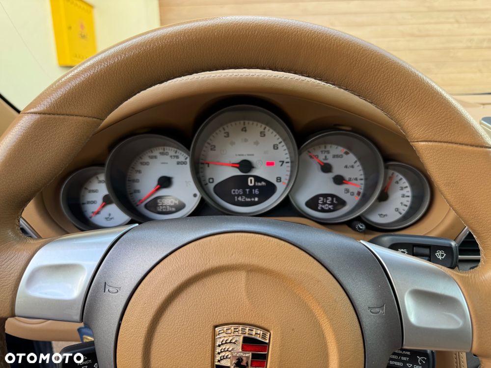 Porsche 911 Carrera S - 15