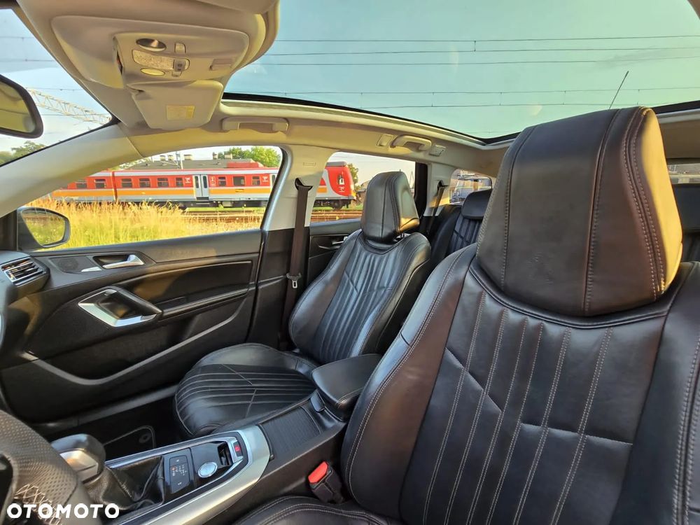 Peugeot 308 SW BlueHDi 150 EAT6 Stop & Start Allure - 12