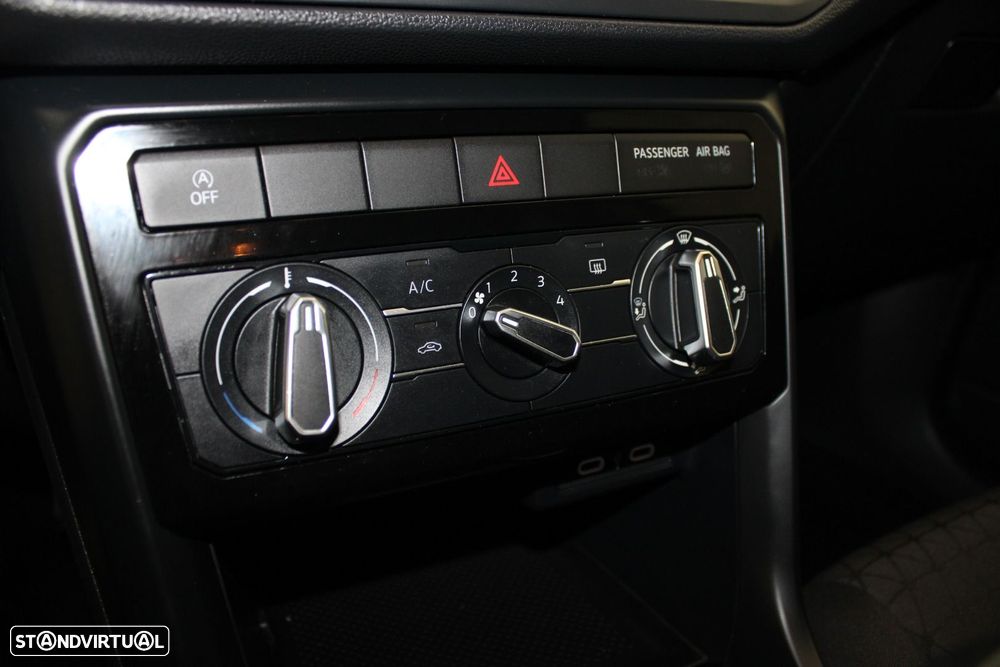 VW T-Cross 1.0 TSI - 18