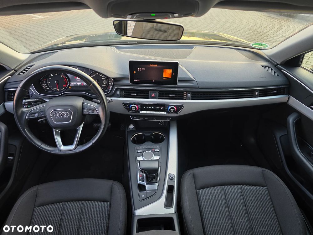 Audi A4 Avant 40 TFSI S tronic design - 13