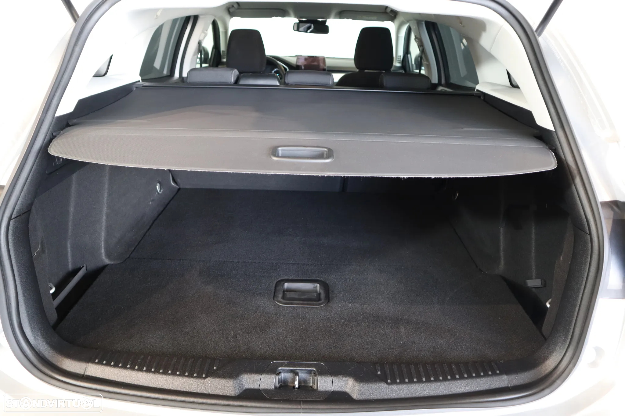 Ford Focus SW 1.5 EcoBlue S&S Aut. ACTIVE - 8