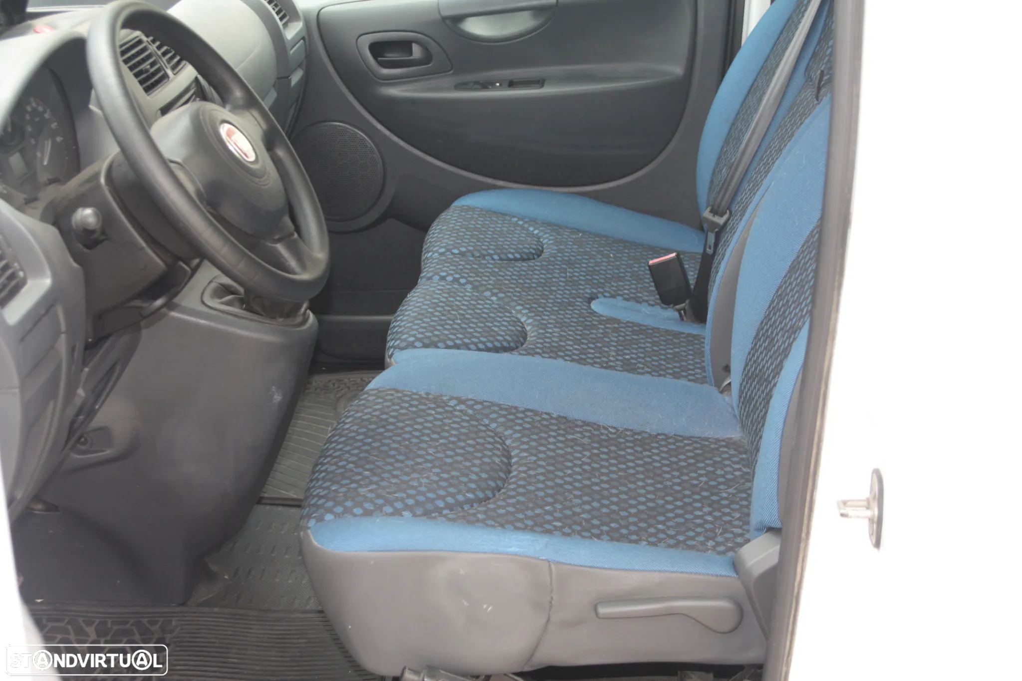 Fiat Scudo, Versão longa, 3 lugares - 9