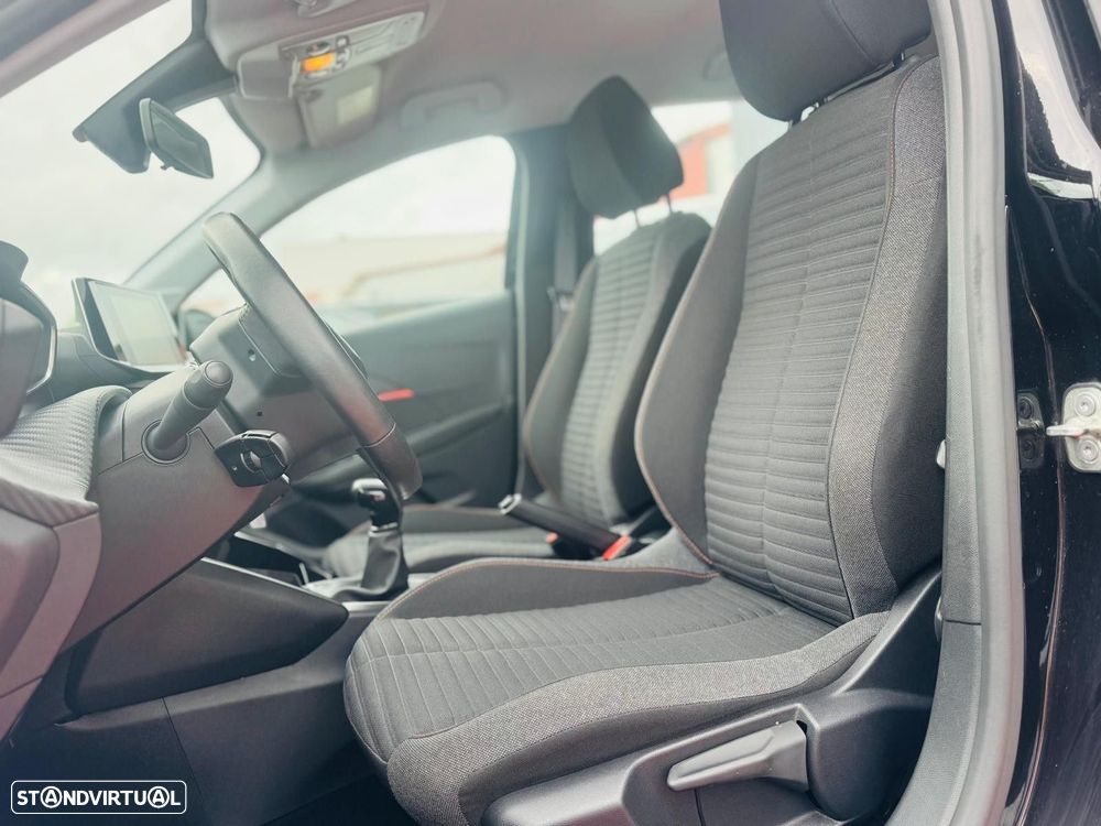 Peugeot 208 1.2 PureTech SE Style - 19