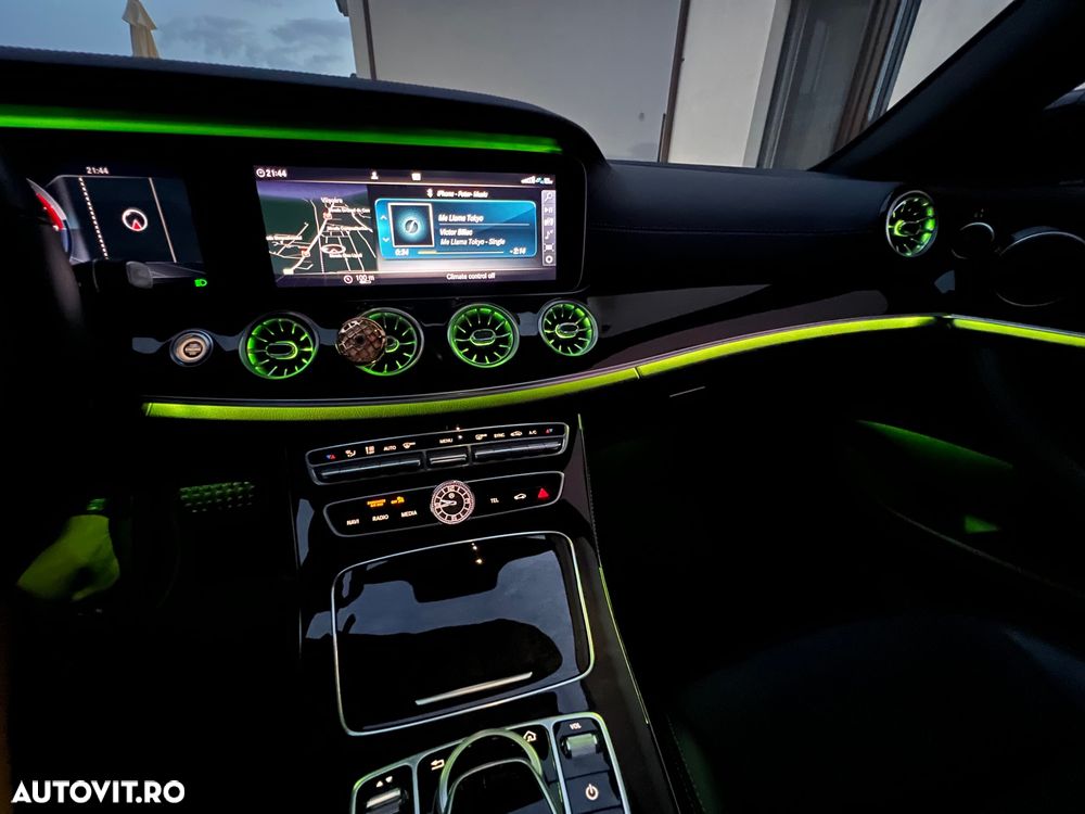 Mercedes-Benz E 350 Coupe 9G-TRONIC AMG Line - 9