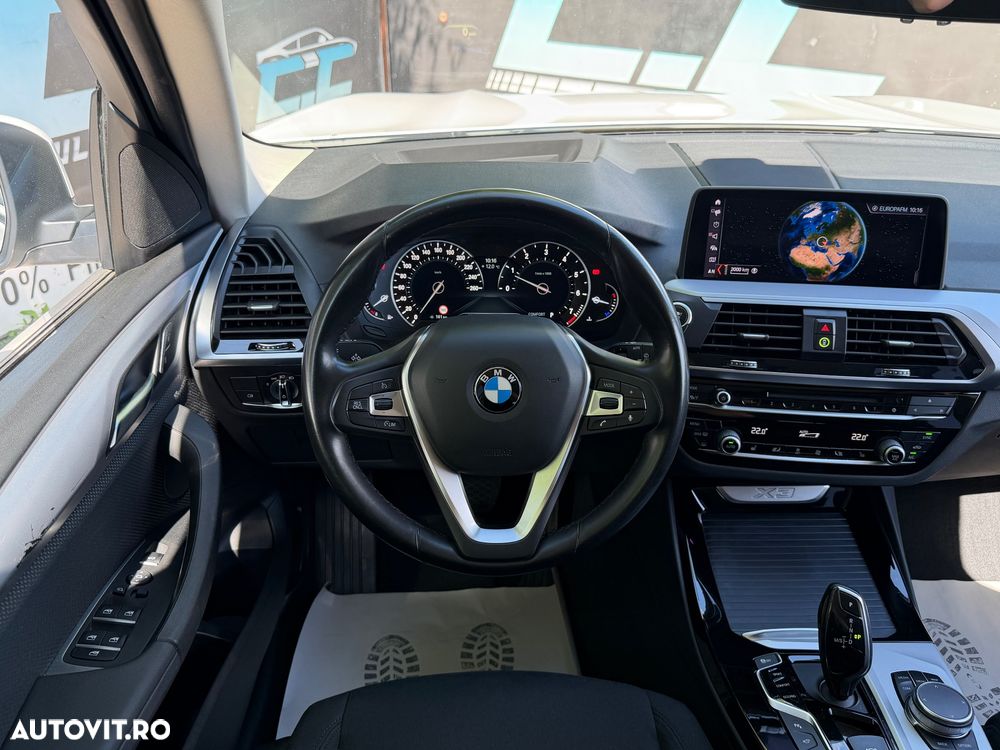BMW X3 xDrive20i Aut. Advantage - 9