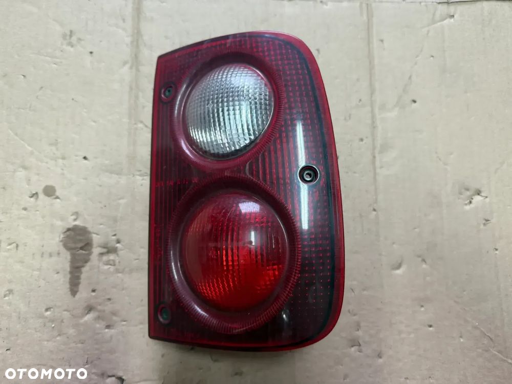 Reflektor / lampa tylna Land Rover Freelander I - prawa strona - oryginalna - 1