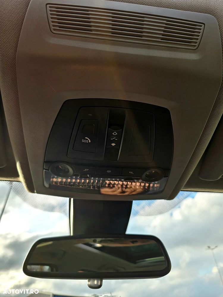 BMW Seria 5 520d Touring Aut. - 34