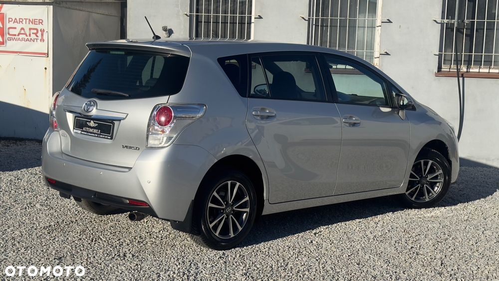 Toyota Verso 1.8 5-Sitzer Executive - 3