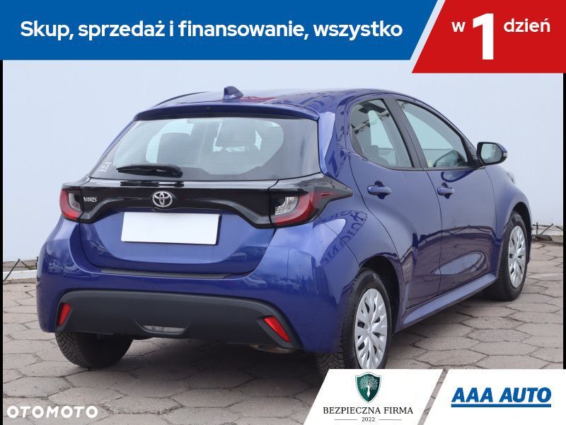 Toyota Yaris - 7