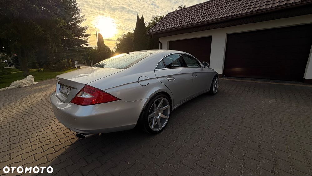 Mercedes-Benz CLS 500 - 15