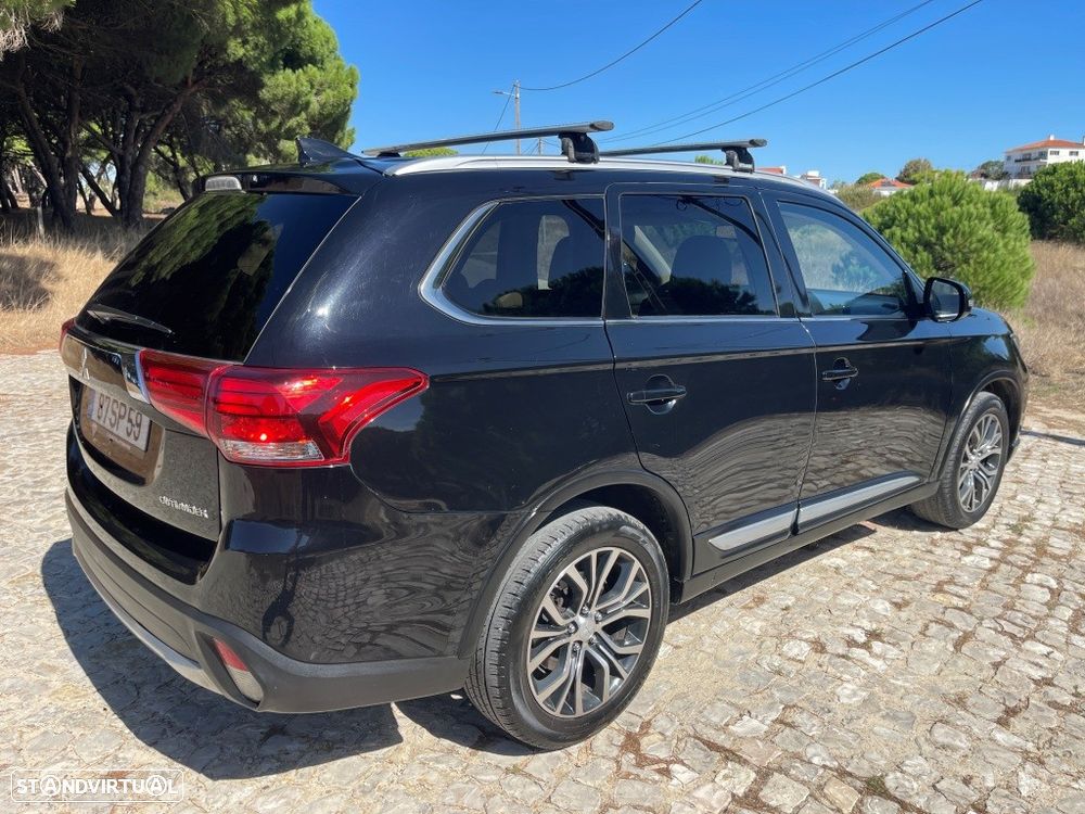 Mitsubishi Outlander 2.2 DI-D Instyle Navi - 4