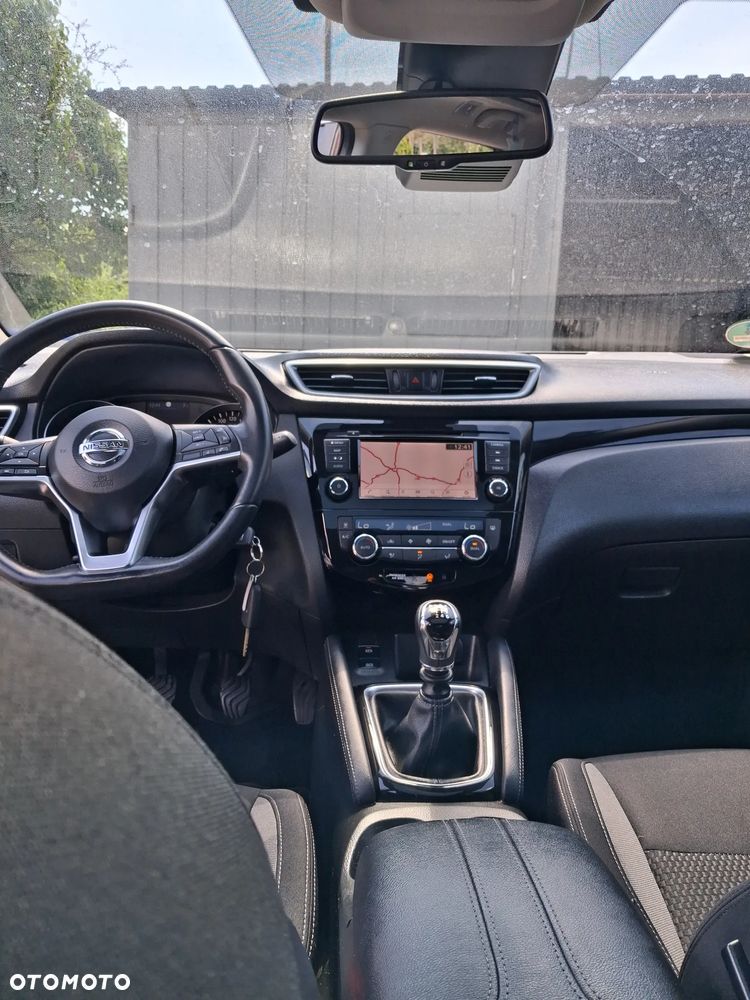 Nissan Qashqai - 11