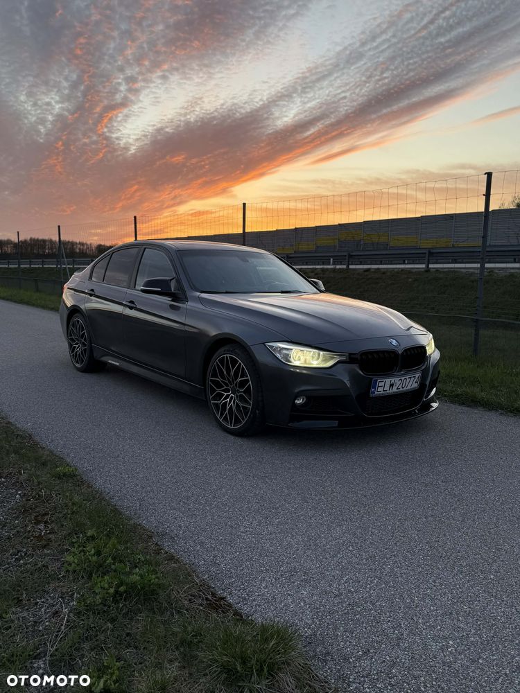 BMW Seria 3 320i - 1