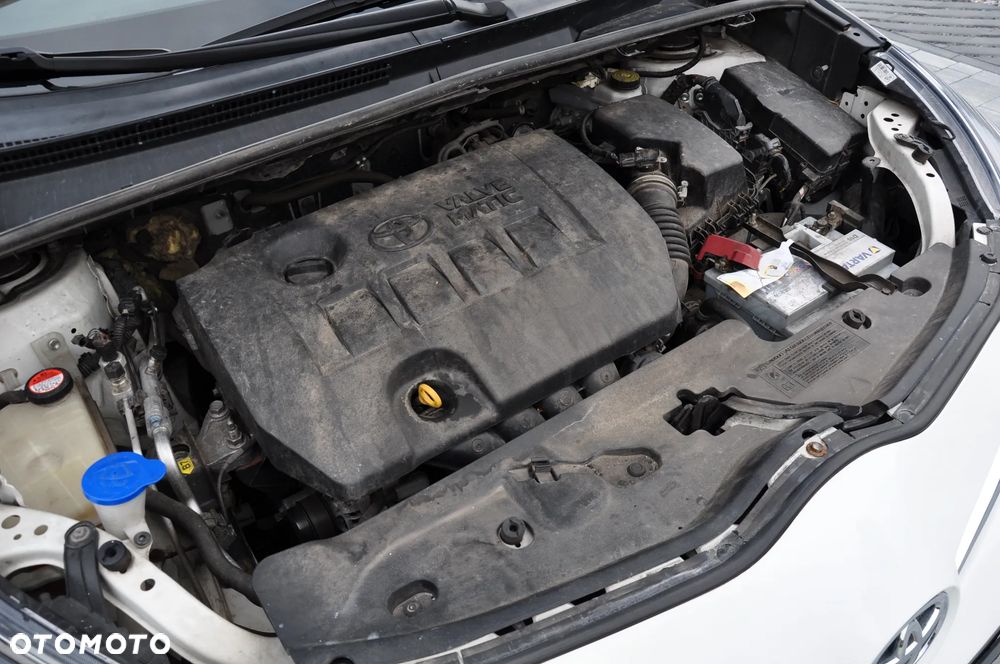 Toyota Verso 1.8 7-Sitzer Skyview Edition - 37