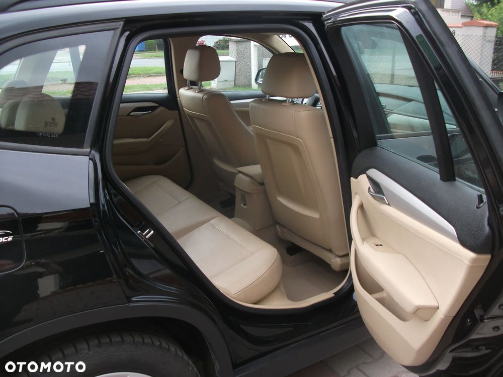 BMW X1 sDrive18d - 13
