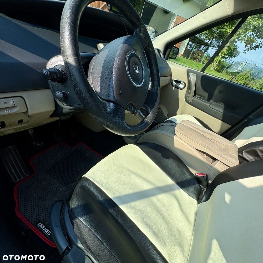 Renault Scenic - 6