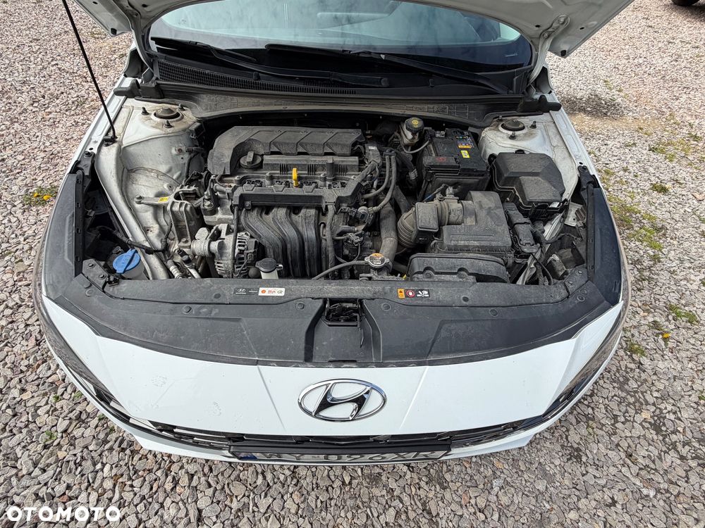 Hyundai Elantra 1.6 Modern CVT - 11