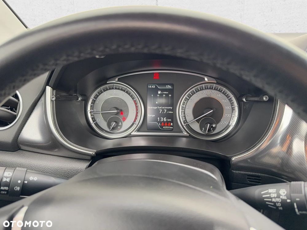 Suzuki Vitara 1.4 Boosterjet SHVS Elegance 2WD - 11