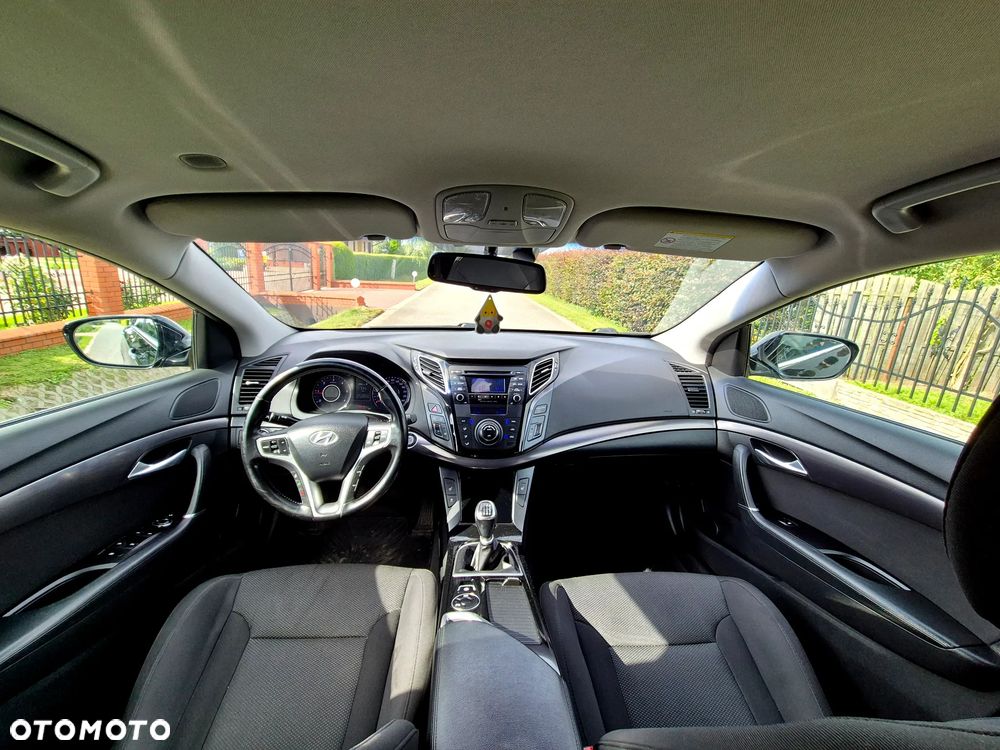 Hyundai i40 1.7 CRDi Comfort + - 25